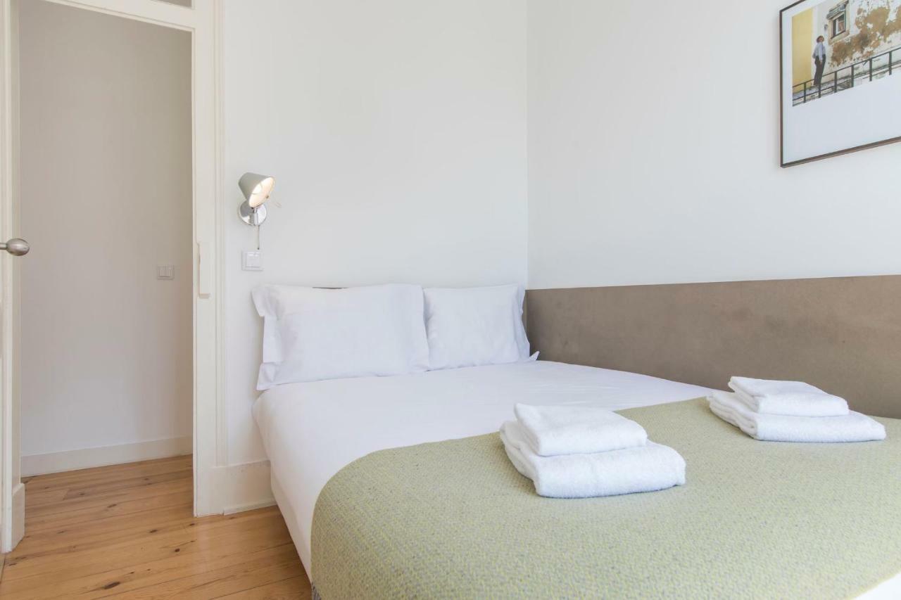 Lovelystay - Sunny Santa Catarina II Lisabona Exterior foto